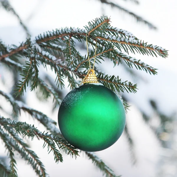 Vánoční stromek s dekorací — Stock fotografie