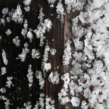 ahşap üzerine buz kristal