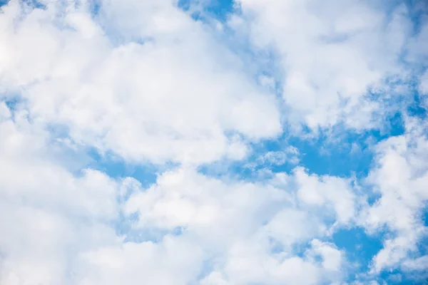 Langit biru dan awan putih — Stok Foto