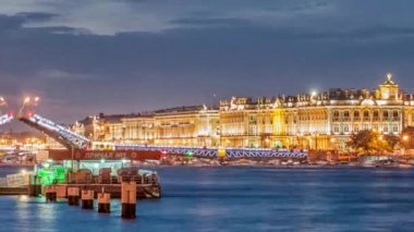 Palace Bridge (Dvortsoviy en). Beyaz geceler. Saint Petersburg, Rusya Federasyonu.