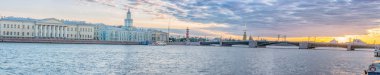 Saint Petersburg, Rusya 'da Neva Nehri' nin güzel manzarası