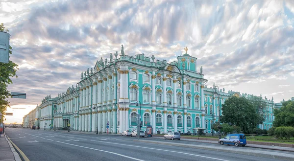 St. Petersburg. Zimní palác. Muzeum Ermitáž. — Stock fotografie