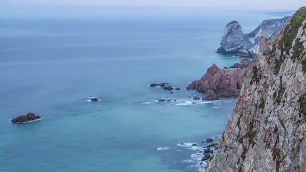 Cabo da Roca "Cape Roca" utgör det västligaste fastlandet i kontinentala Europa. Portugal — Stockvideo