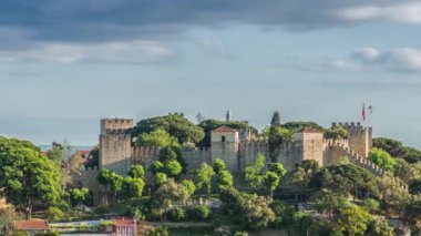 Lizbon, Portekiz Sao Jorge Kalesi 'ne doğru ufuk çizgisi.