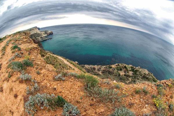 Paesaggio marino con rocce — Foto Stock