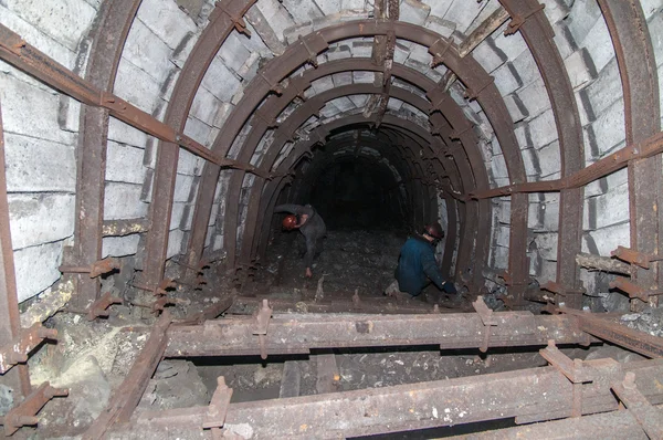 Gamla gruvan tunnel — Stockfoto