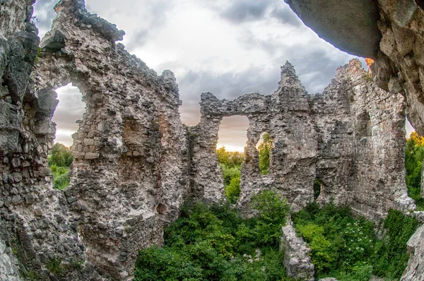 Old castle ruins in Transcarpathian — Stock Photo, Image