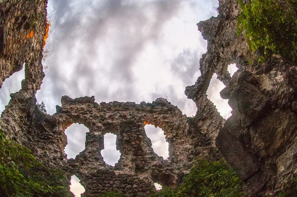 De ruïnes van de muur — Stockfoto