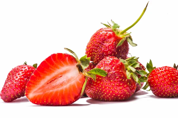 Fresas bayas aisladas sobre fondo blanco — Foto de Stock