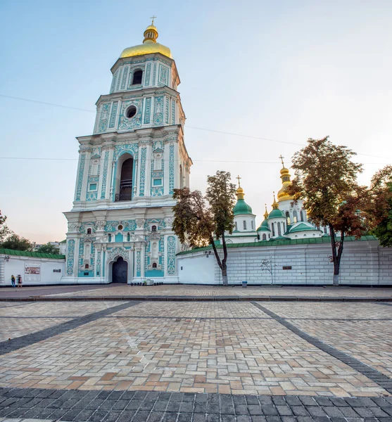 Bell tower z Saint Sophia katedrála v centru Kyjeva, — Stock fotografie