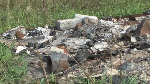 Remains of burnt house — Stock Video