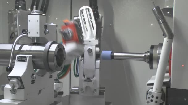 Machine tool voor de verwerking van metaal — Stockvideo