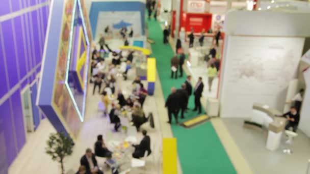 Business people at the trade fair — Stock Video