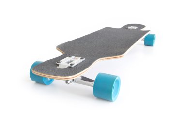 Beyaz arka plan üzerinde longboard.