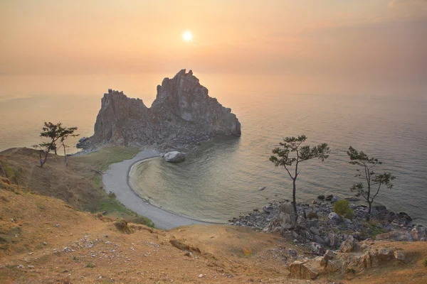 バイカル湖の夕日. ストック画像