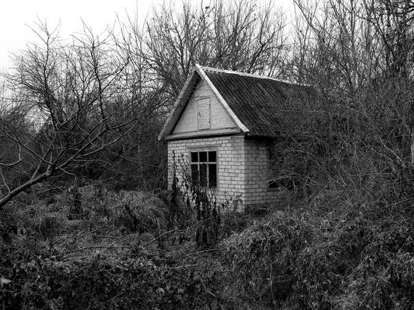 Casa abandonada — Fotografia de Stock