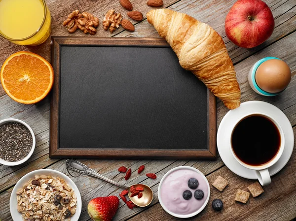 Healthy breakfast ingredients — Stock Photo, Image