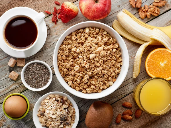 Hälsosam frukost ingredienser — Stockfoto