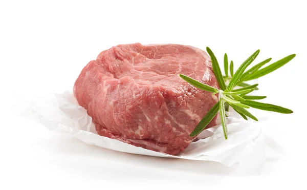 Čerstvý syrový hovězí steak — Stock fotografie