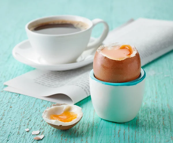 Ovo de café da manhã cozido na hora — Fotografia de Stock