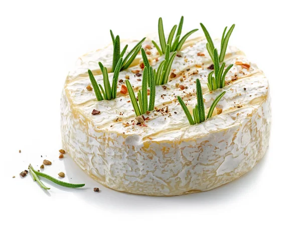 Queso Brie Fresco Listo Para Hornear Aislado Sobre Fondo Blanco — Foto de Stock