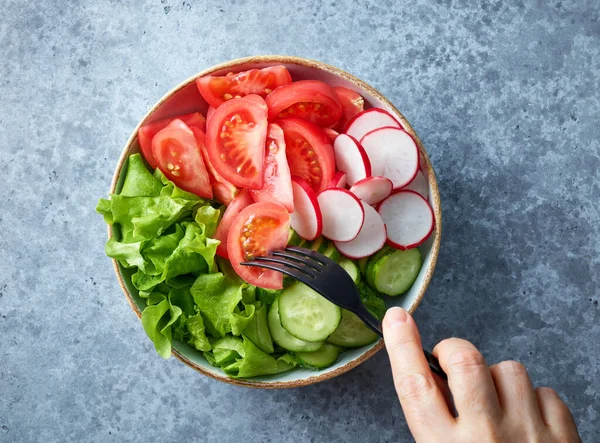 Bowl Fresh Healthy Vegetable Salad Kitchen Table Top View — Stock Photo, Image