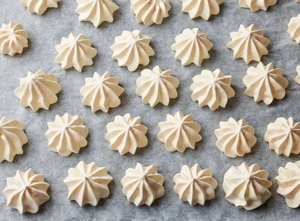 Freshly Baked Meringue Cookies Baking Pan — Stock Photo, Image