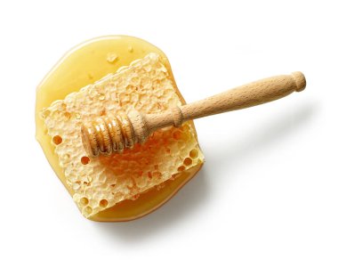 beyaz arkaplanda izole edilmiş taze bal tarakları, üst görünüm