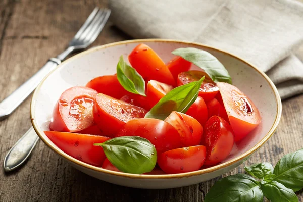 Taze domates salatası — Stok fotoğraf
