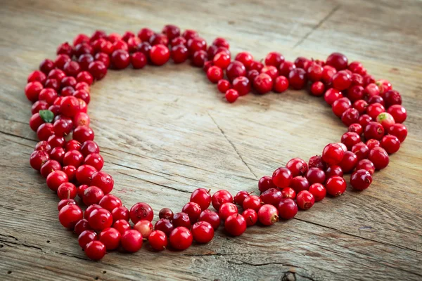 Heart shape of fresh berries — Stock Photo, Image