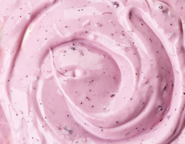 Pink berry yogurt — Stock Photo, Image