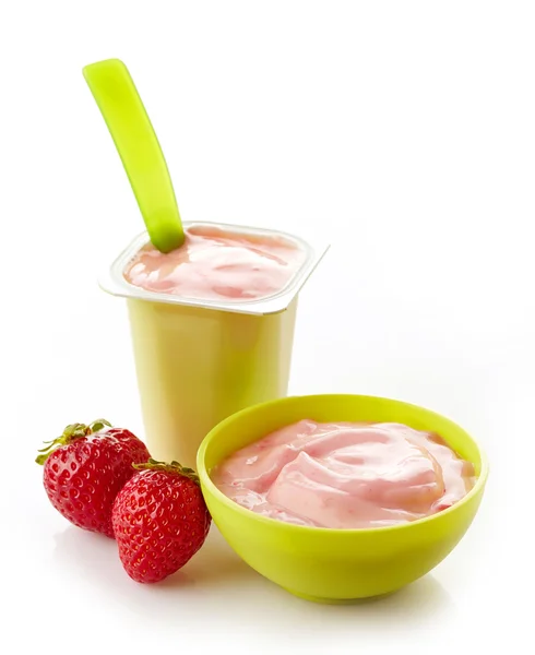 Jogurt truskawkowy — Zdjęcie stockowe