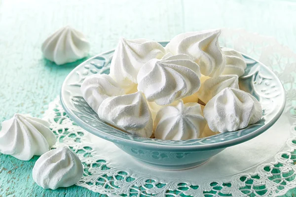 Bowl of meringue cookies — Stock Photo, Image
