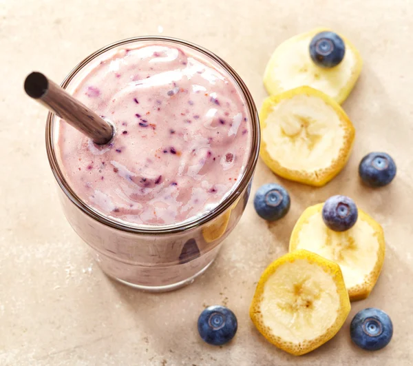 Banane und Blueberry Smoothie Stockbild