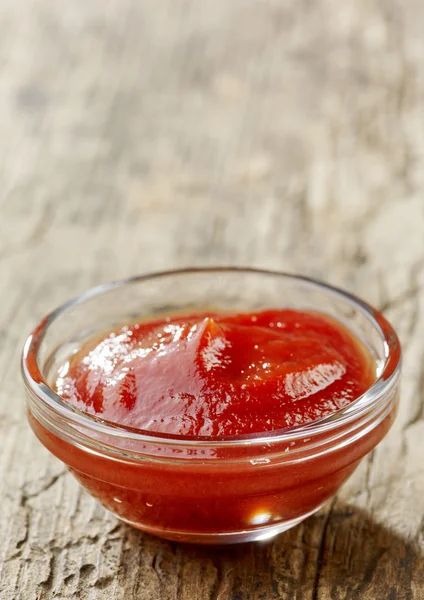Tigela de molho de tomate — Fotografia de Stock