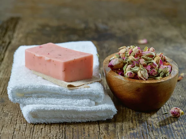 White towels and natural rose soap bar — Stock Photo, Image