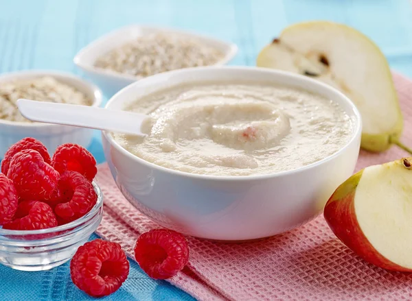 Bowl of baby food — Stock Photo, Image