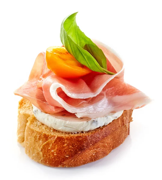 Toasted bread slice with smoked ham — Stock Photo, Image