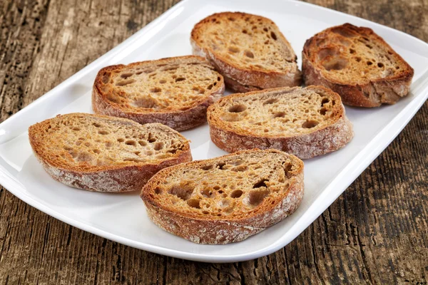 Sneetjes geroosterd brood — Stockfoto