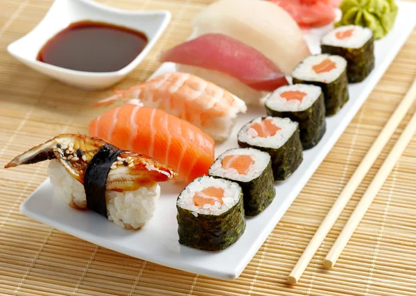 Verschillende sushi — Stockfoto