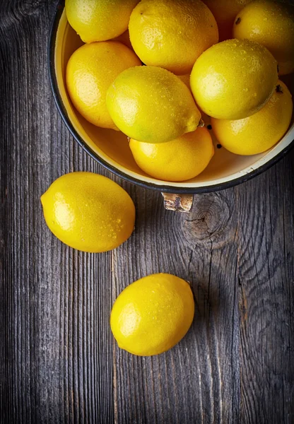 Fresh ripe lemons — Stock Photo, Image