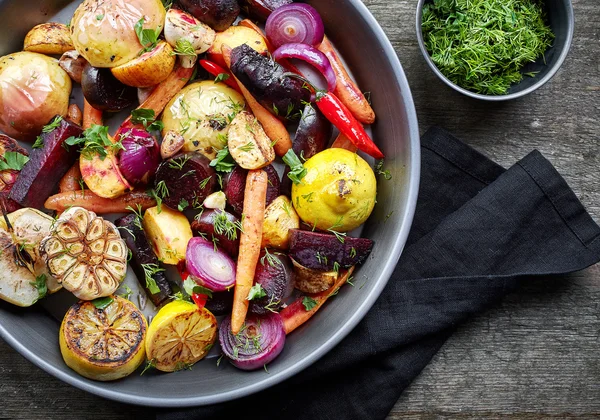 Frutas y hortalizas asadas —  Fotos de Stock