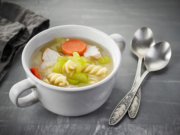 Sopa de pollo y verduras — Foto de Stock