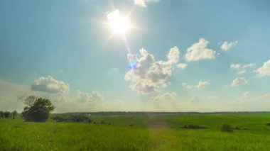 Yaz Peyzaj ve güneş, panoramik hızlandırılmış