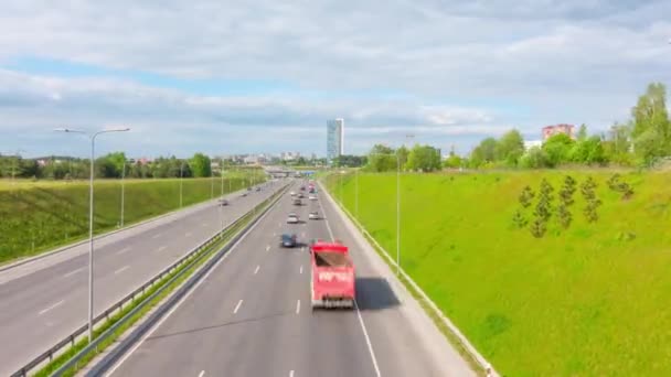 Tráfego rodoviário na cidade, hiper-lapso de tempo — Vídeo de Stock