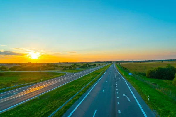 Auto Estrada Vazia Pôr Sol Imagens De Bancos De Imagens Sem Royalties