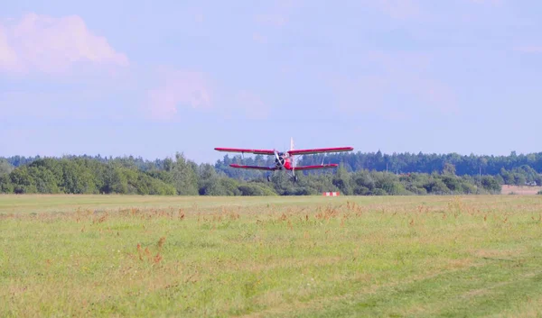 Vilnius Lituanie Vers Août 2019 Atterrissage Avion Léger Aéroport Images De Stock Libres De Droits