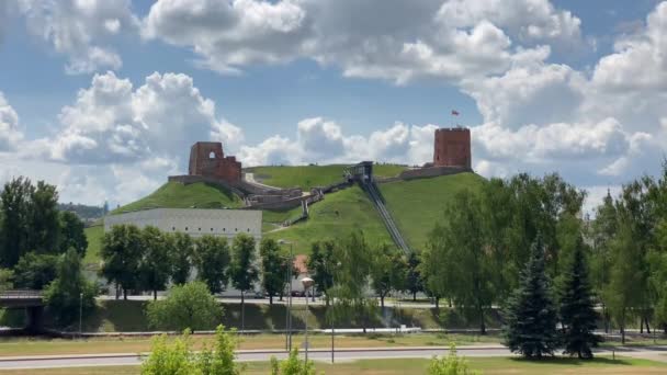 Холм Башней Гедеминас Вильнюс Литва — стоковое видео