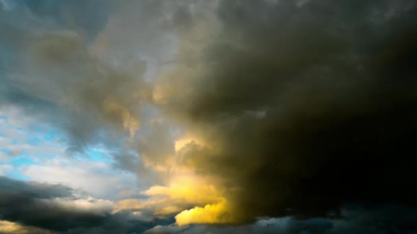 Temné dešťové mraky, time-lapse — Stock video