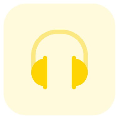 Büyük bardak destekli profesyonel müzik kulaklığı.